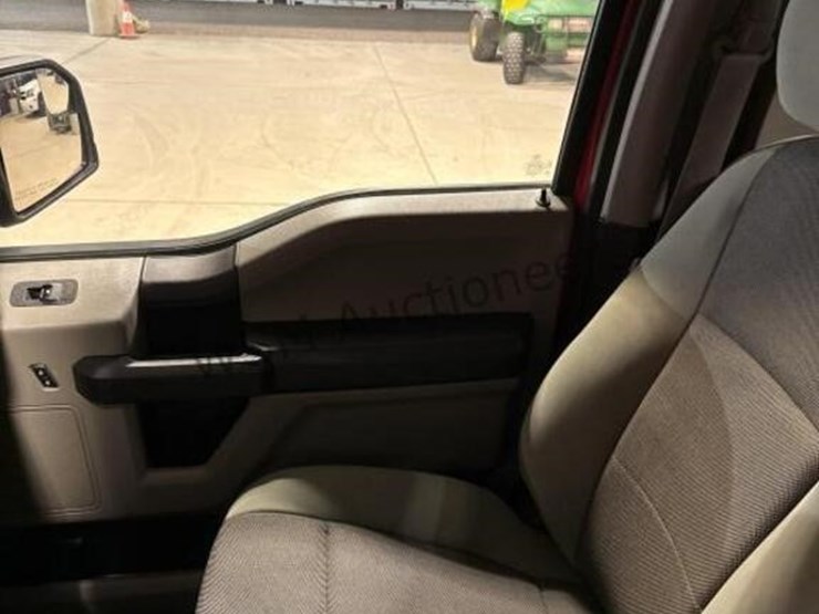 2019-ford-f150-image-22