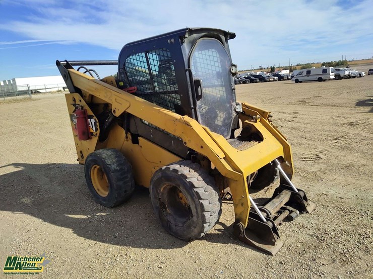 2014-caterpillar-272d-image-2