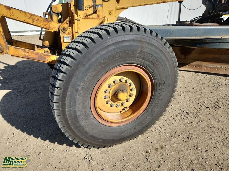 john-deere-770-image-28