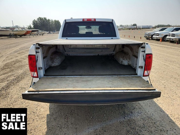 2016-ram-tradesman-image-18