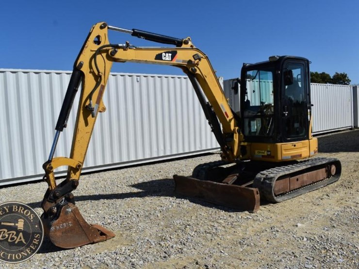 2013-caterpillar-305.5d-cr-image-2