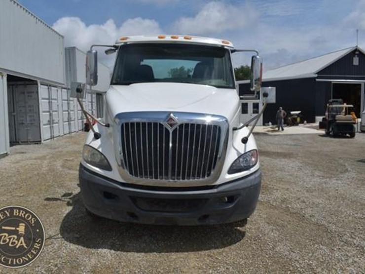 2014-international-prostar-image-15
