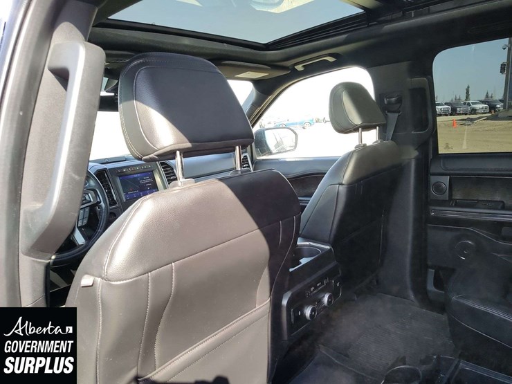 2021-ford-expedition-image-18
