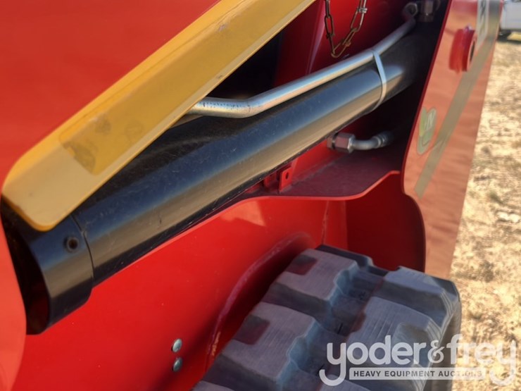 2023-manitou-1050rt-image-32