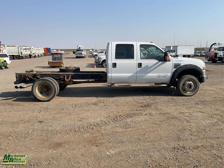 2010-ford-f550-image-5
