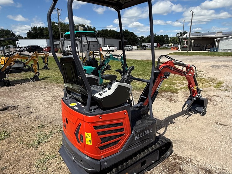 #603-•-2025-cfg-industrial-mx15r-hydraulic-track-type-mini-excavator-image-15