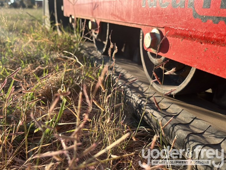 2023-manitou-1050rt-image-38