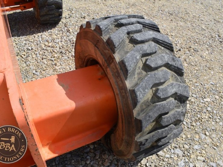 2006-jlg-660sj-image-25