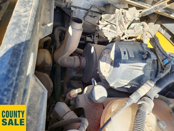 deere-324g-image-22