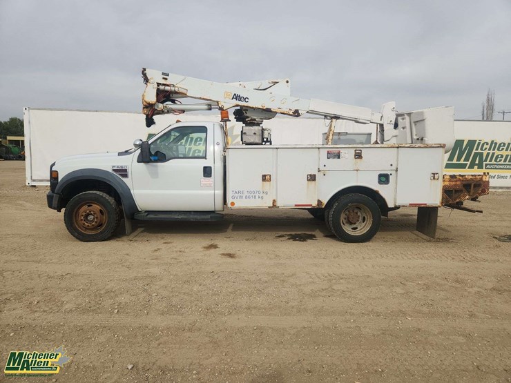 2008-ford-f550-image-21