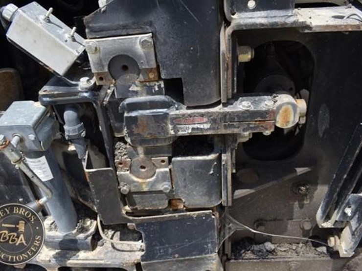2016-volvo-pf2181-37992-image-14