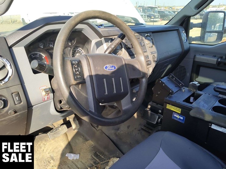2011-ford-f550-image-12