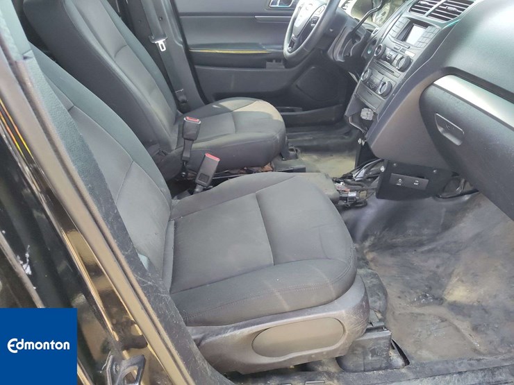 2018-ford-explorer-image-19