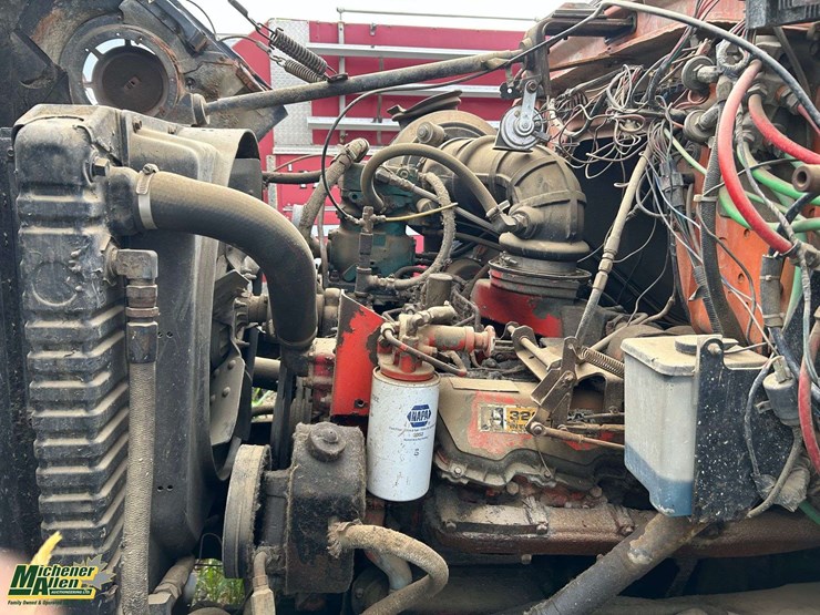 1994-ford-ln8000-image-18
