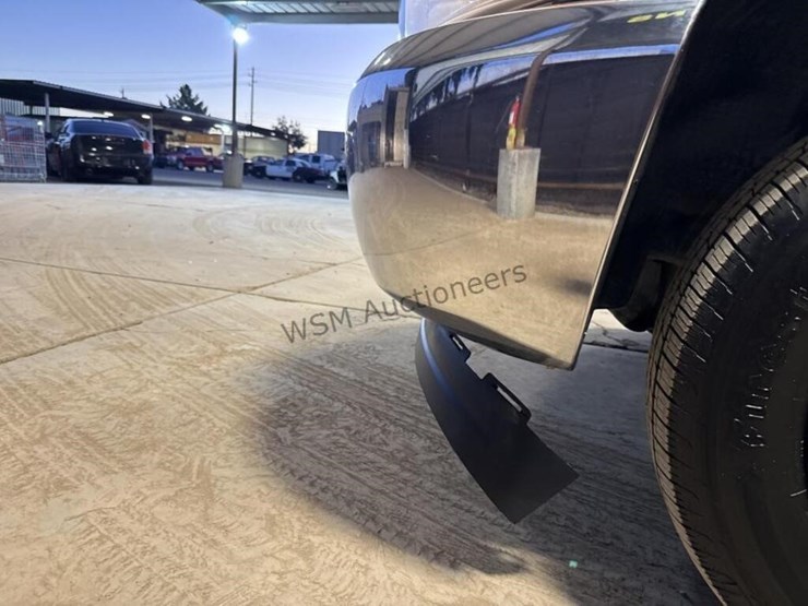 2013-chevrolet-silverado-1500-image-11