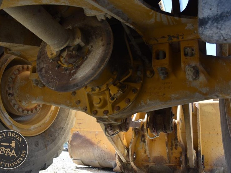 2016-caterpillar-982m-image-72