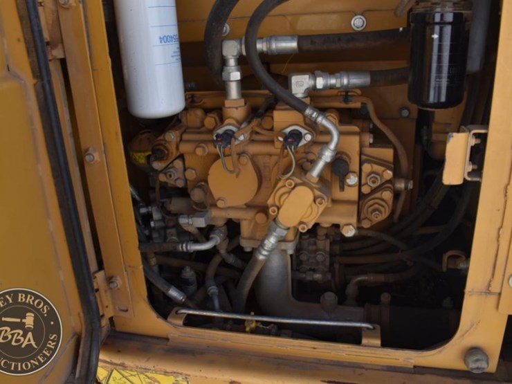 2011-caterpillar-312d-image-27