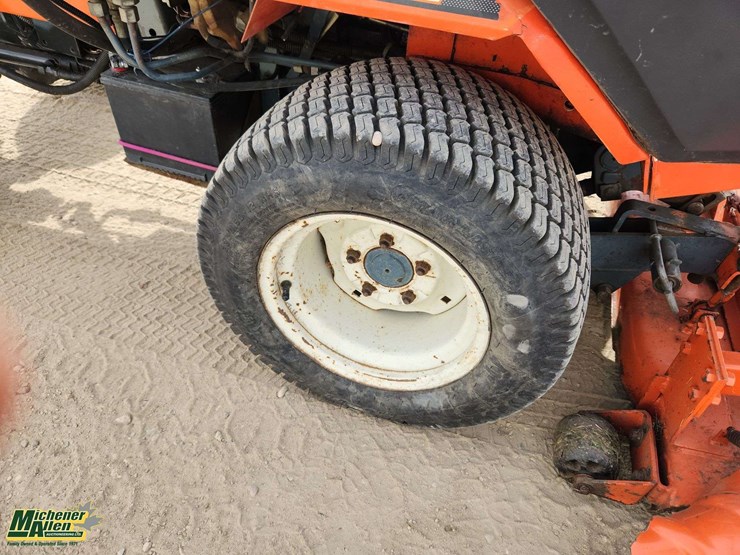 kubota-f2000-image-25