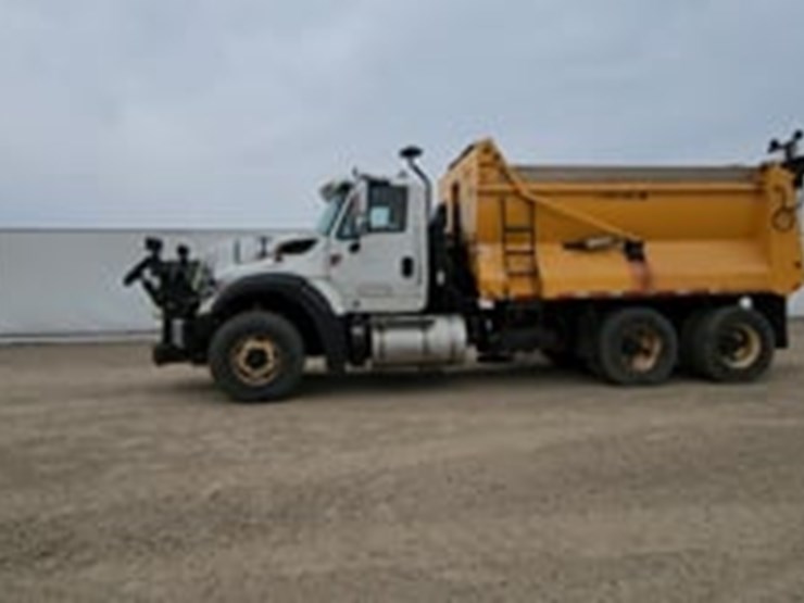 2016-international-workstar-7600-image-5