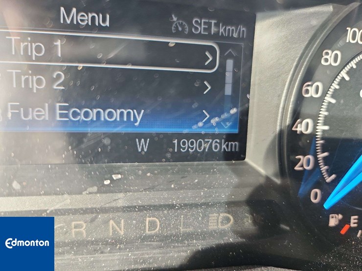 2016-ford-explorer-image-8
