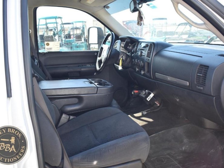 2007-chevrolet-silverado-2500hd-image-12