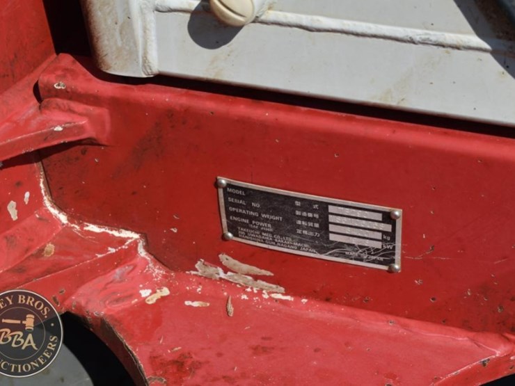 2018-takeuchi-tb290-image-9