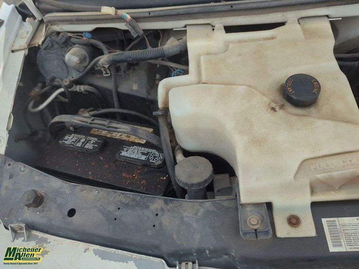 2001-chevrolet-express-3500-image-30