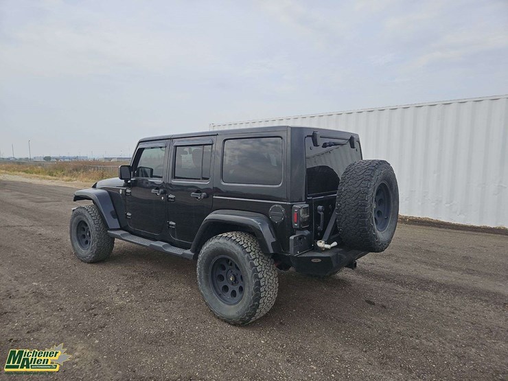 2011-jeep-wrangler-image-3