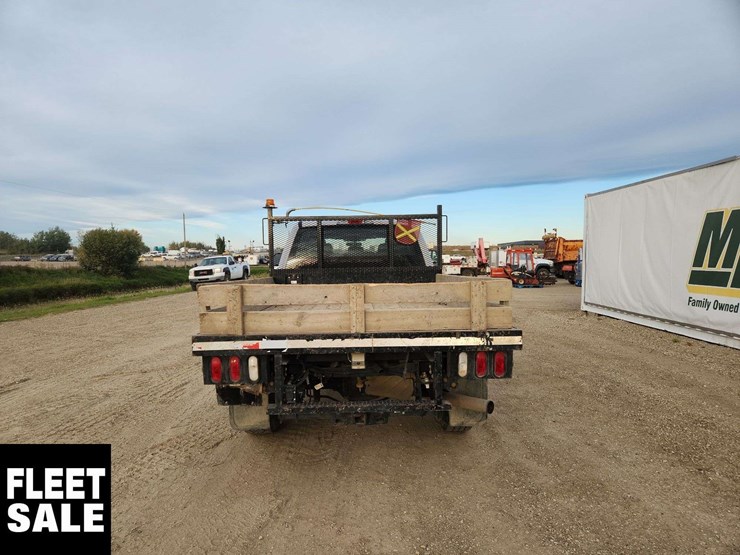 2020-ford-f350-image-24