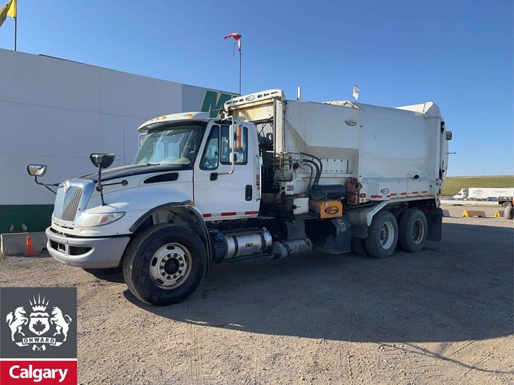 2016-international-workstar-7400-image-1