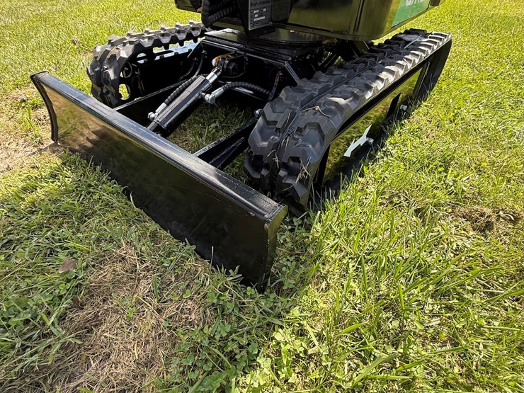 #612-•-2025-cfg-industrial-qh12r-hydraulic-track-type-mini-excavator-image-14