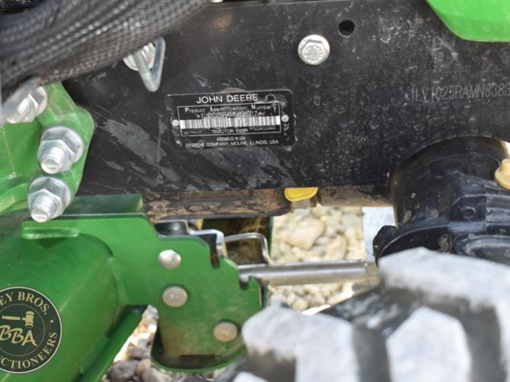 2022-john-deere-1025r-image-9