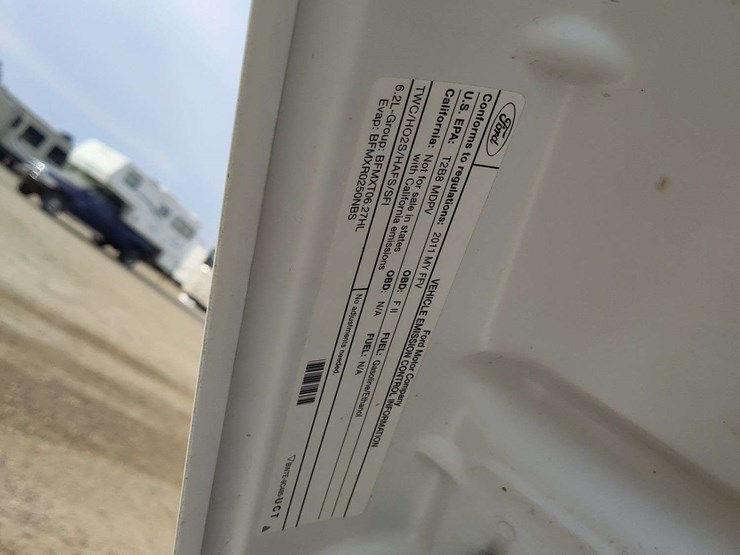 2011-ford-f250-image-25