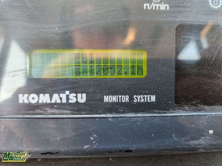 2015-komatsu-d65px-image-9