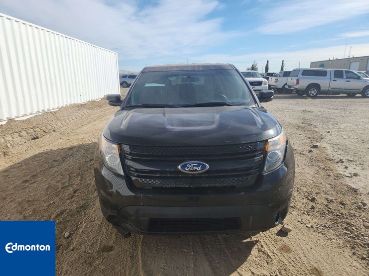 2014-ford-explorer-image-24