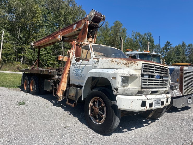 #131-•-1985-ford-ft800-truck-image-1