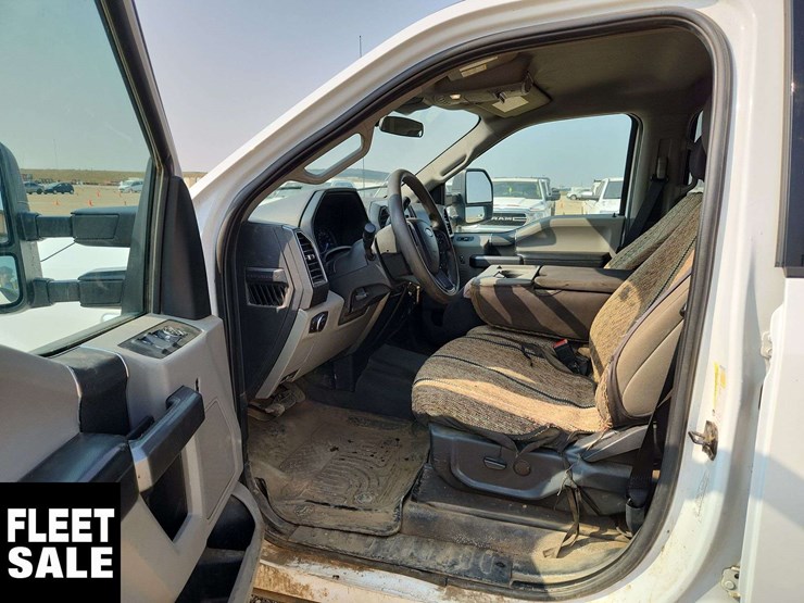2021-ford-f250-image-13