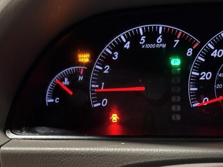 2005-toyota-camry-sdn-image-18