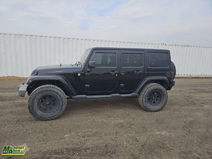 2011-jeep-wrangler-image-23