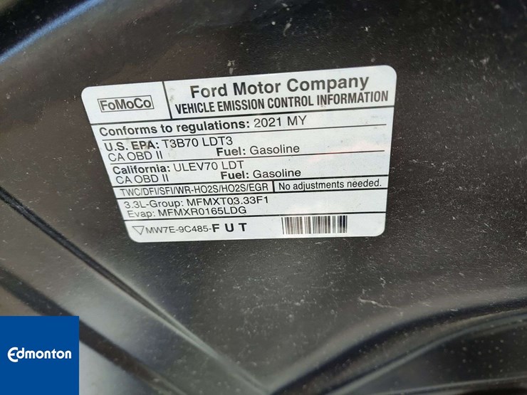 2021-ford-explorer-image-33
