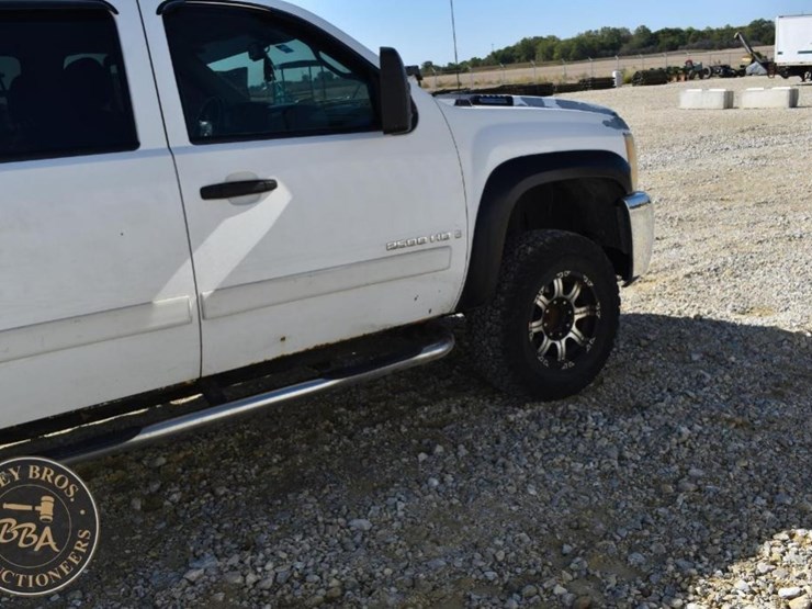 2007-chevrolet-silverado-2500hd-image-34