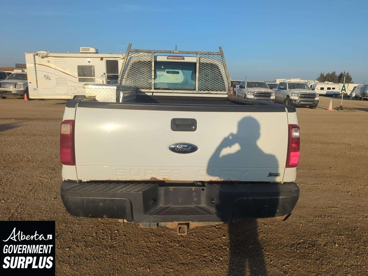 2011-ford-f250-image-22