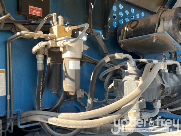 2012-genie-s85-image-15