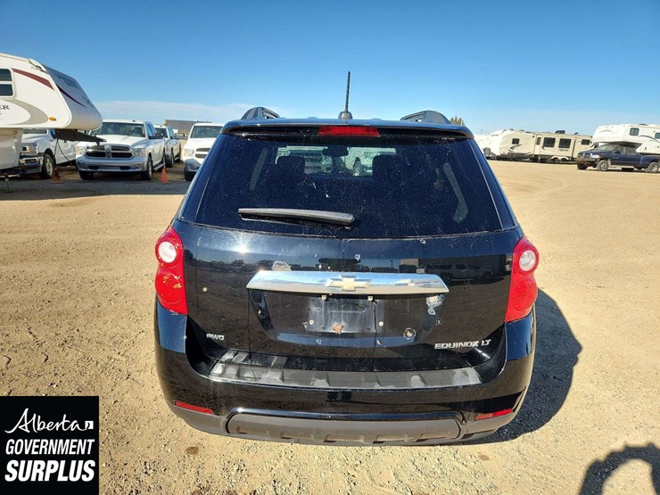 2015-chevrolet-equinox-lt-image-21