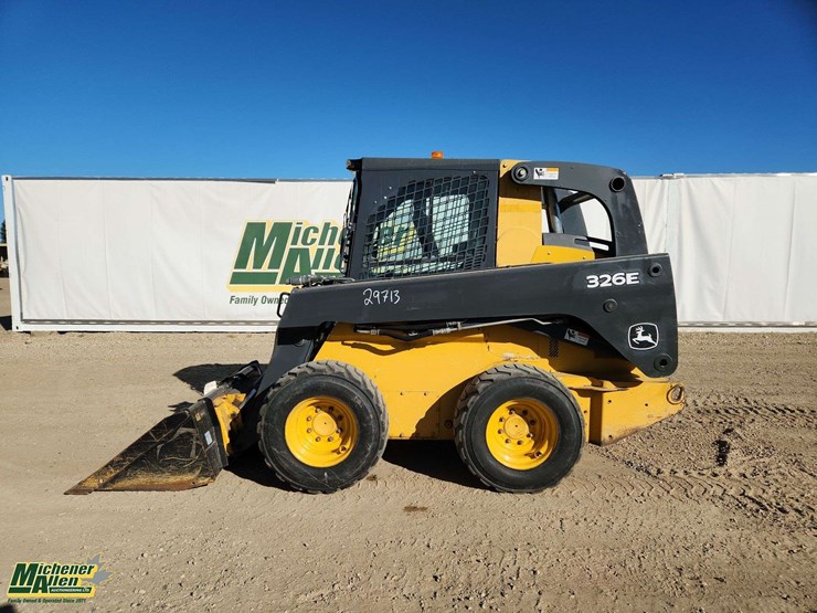 deere-326e-image-22