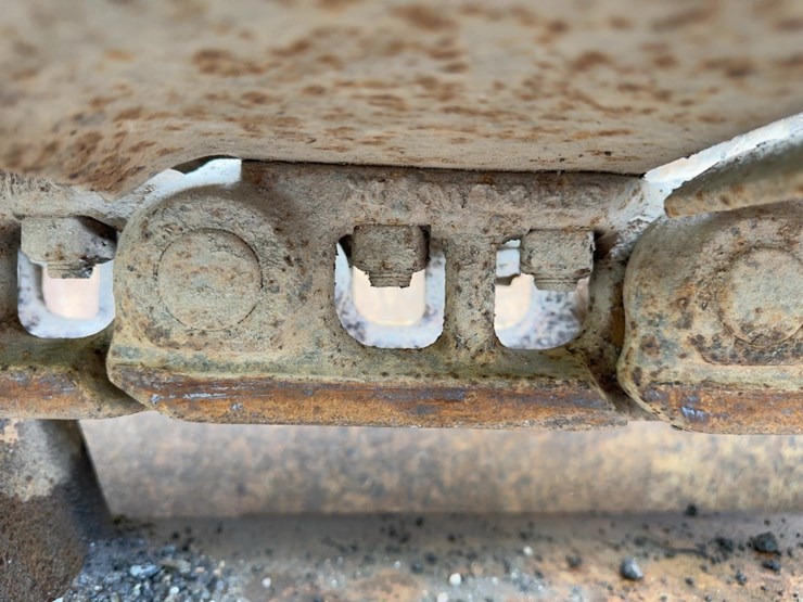 2016-caterpillar-c7-image-12
