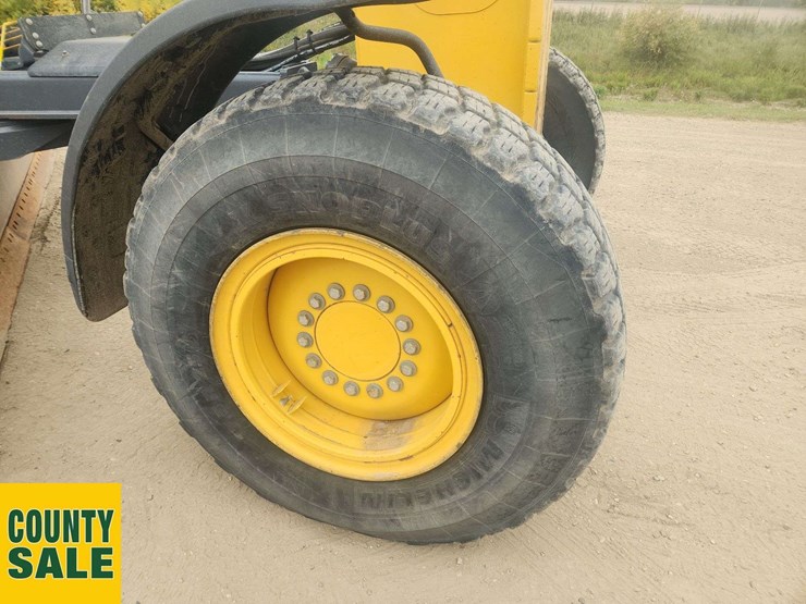 2019-deere-872g-image-13