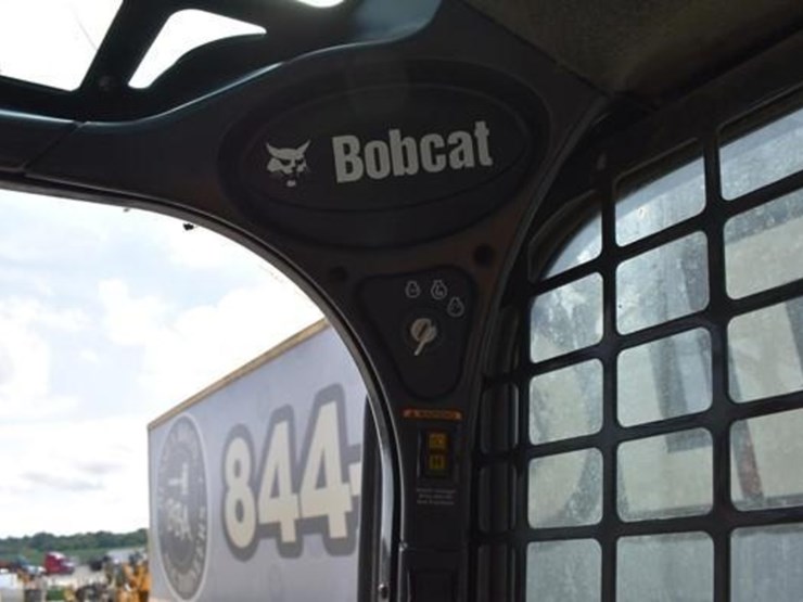 2017-bobcat-s570-image-44