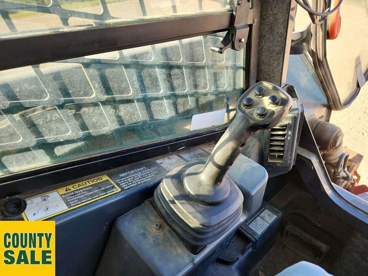 deere-324g-image-8