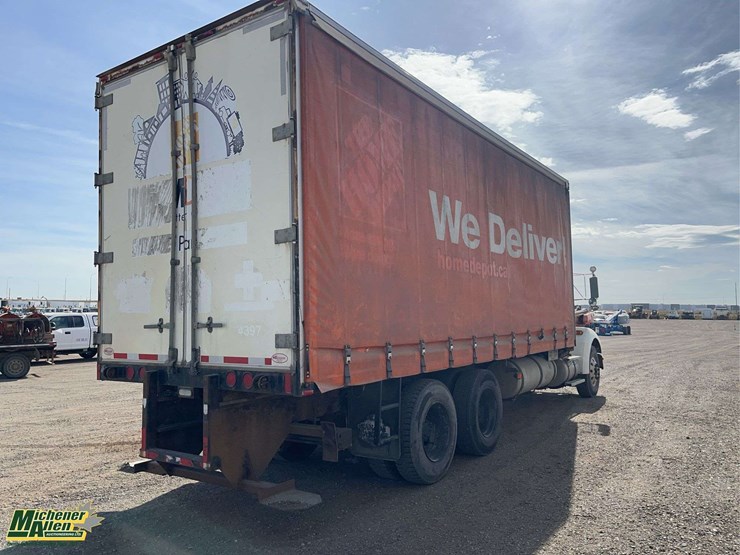 2005-kenworth-t300-image-4